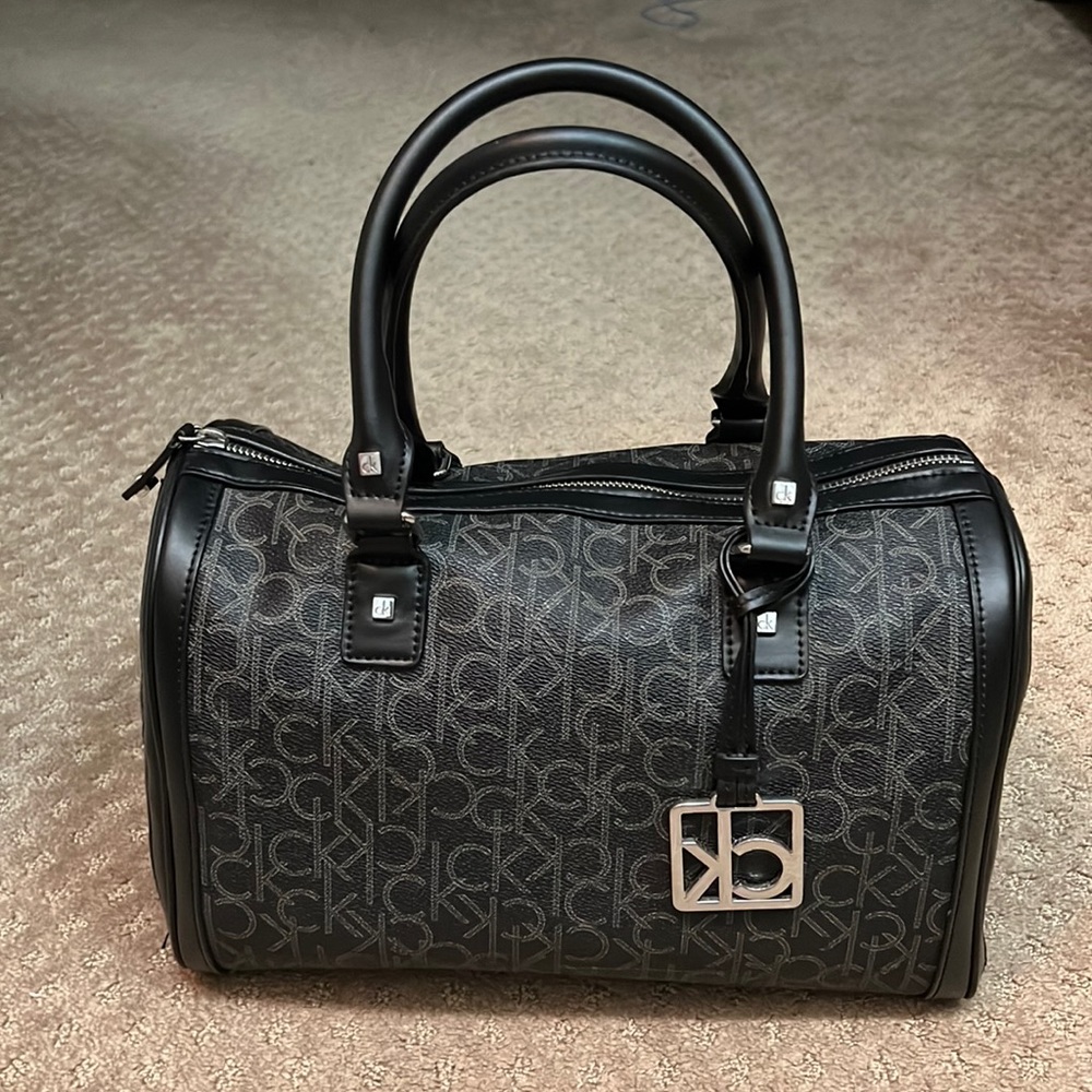 Calvin Klein gorgeous purse like new
